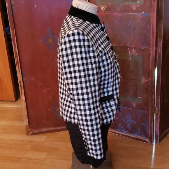 Jacket - Picture 3 of 3